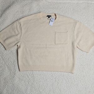 1082 NWT Crew Neck Short Sleeve Chest Pocket Sweater Sz Small